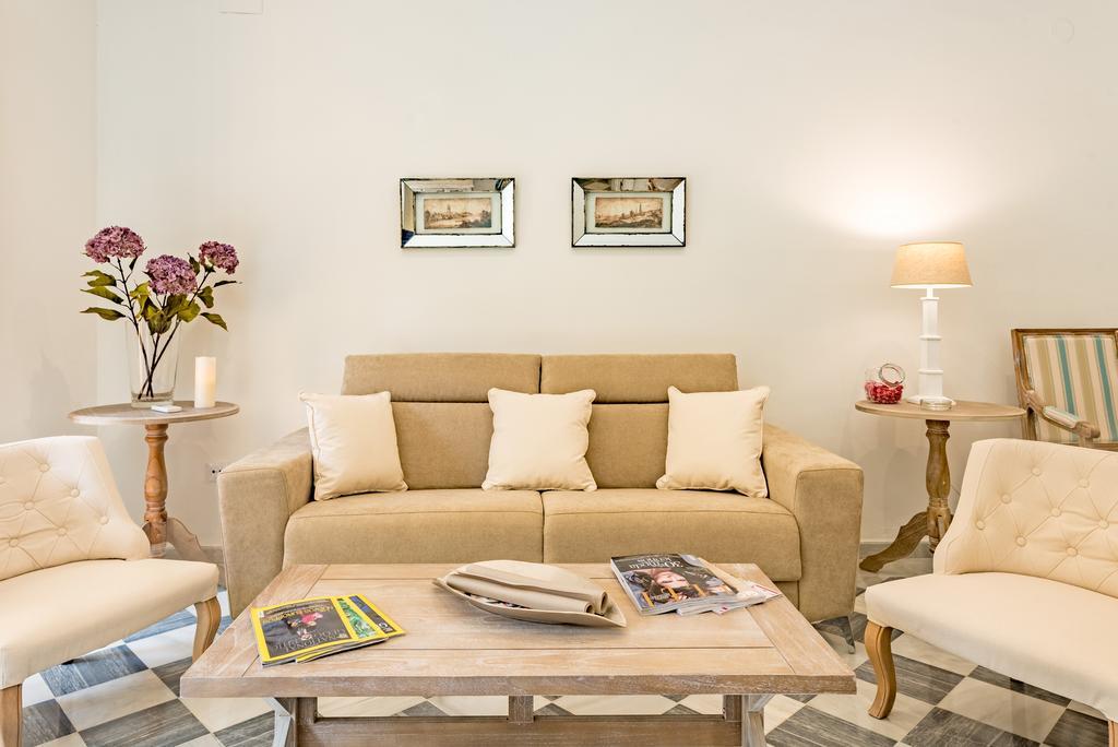 Apartamento Garcia Lorca Granada Apartment ภายนอก รูปภาพ